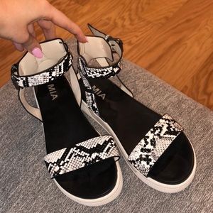 MIA Sandals